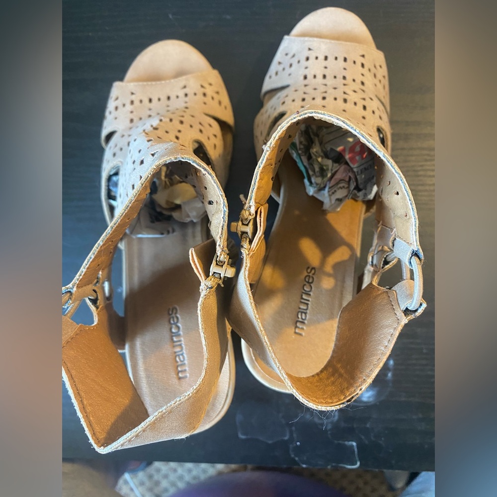 Maurice’s heels 10M - Picture 3 of 5